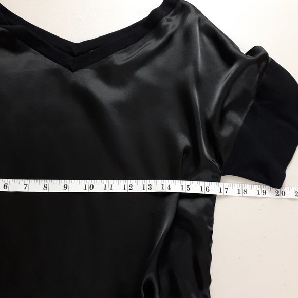 H&M Black Short Sleeve V-neck Contrast Satin Blouse - Picture 5 of 13